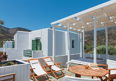 Spacious veranda of the superior maisonette at Edem hotel in Sifnos