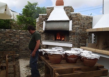 L'espace barbecue de l'hôtel Edem à Sifnos